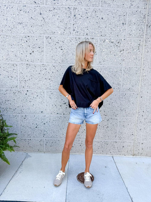 Viral Comfort Pocket Tee
